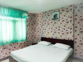 Woodlands Inn - Bangkok - 3