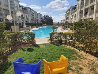 Lasirena Three-bedroom & garden family only - Suez - 0