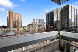 Luxury living in the Paris end - Melbourne - 9