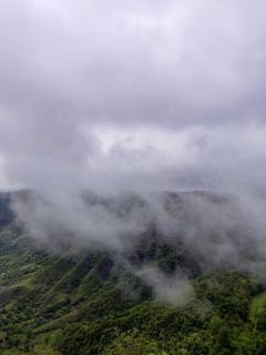 Misty Cliff Pachgani, Luxurious rooms with valley view - Panchgani - 6