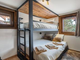 Chalet avec spa partagé, 5 chambres, piscine, parkings à Megève - FR-1-569-187 - Megève - 1
