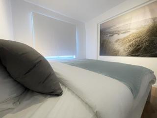 Luxury 3 bedroom apartment on the top floor with panoramic view - 3