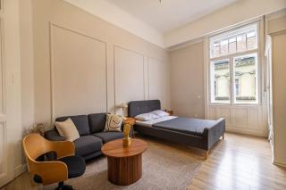 Modern 3 Bedrooms Apartment - Budapest - 4