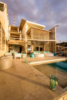 DCO Suites Lounge & Spa - 5