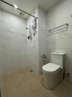 Central Park 1 Bedroom & Studio - 2