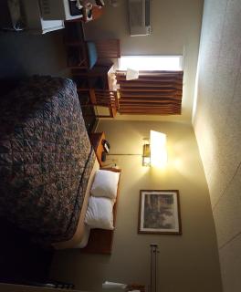 Days Inn by Wyndham Pierre - 6
