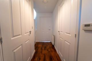 Modern Luxury 2 Bed Didcot Home with Free Parking - Didcot - 1