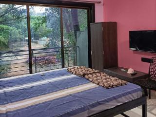 KHOT HOLIDAY HOMESTAY - 9