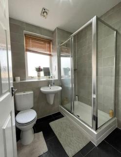The Naburn - 3 Bed House with Free Parking & Close to City Centre - Glasgow - 5