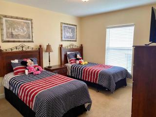 3 Bedroom Villa with Pool and Game Room - Davenport - 8