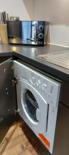City Apartment in Great Location with a Balcony & Parking Possible - West One - Sheffield - 2