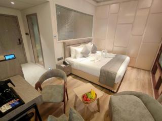 Maxxvalue Hotel MIDC - Andheri - 8