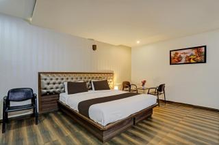 Capital O Surabhi Elite Near Miraj Cinemas - Shalini Shivani - Surūrnagar - 9