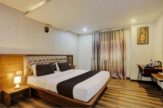 Capital O Surabhi Elite Near Miraj Cinemas - Shalini Shivani - Surūrnagar - 8