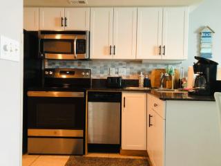 Newly Renovated Ocean Front Condo, Modern Decor, Central MB, 20th floor - Myrtle Beach - 5