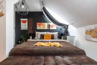 Spacious flat & parking possibility, 3 stops to Wenceslav square - Prague - 7