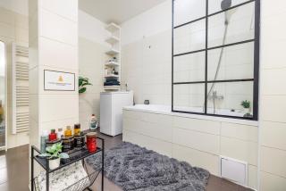 Spacious flat & parking possibility, 3 stops to Wenceslav square - Prague - 4