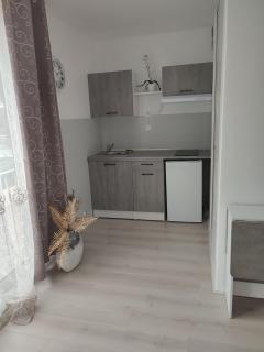 studio avec piscine - 4