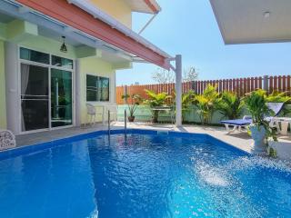 Tina's Living Paradise II - Guesthouses with private pool, 5 min to beach - Rayong - 6