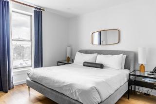 The Phenix, Historic Bldg, King Bed, Room # 305 - 3