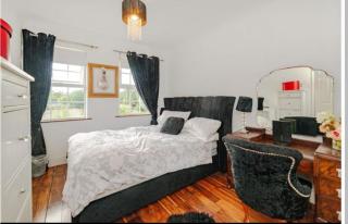 Dublin canal side - Dublin - 2