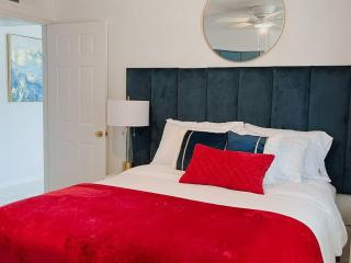 Colorful Relaxation Luxe Family Stay - Extended Stay - El Paso - 7