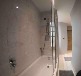 Spacious apartment in the heart of Katowice - Katowice - 2