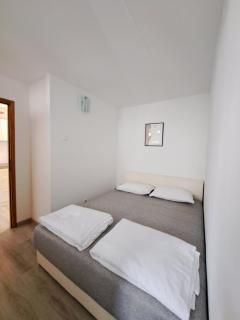 Apartman Ena & Marta - 4