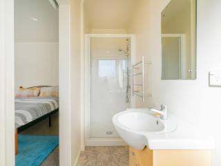 Hosts on the Coast - Seas the Day - Cooks Beach - 2