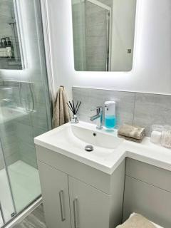 The Modern Smart Home - Great Warley Street - 3