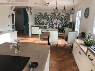 Maison reposante plein sud sans vis à vis avec piscine - - 1