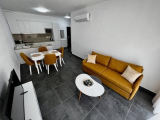 Apartment Diego - Golem - 0