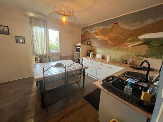 Charmant T2, Cl 3 étoiles, 4 Lits, 4 personnes et 1enfant, parking et terrasse - 1