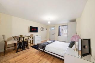 LT Properties comfy Studio Apartment - Luton - 5