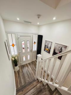 Newly renovated En-Ensuite Private Room with own Kitchenette in Birmingham - Halesowen R4 - 2