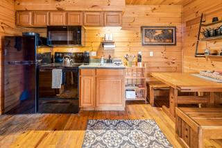 Laughing Bear Cabin 44B - Bryson City - 1