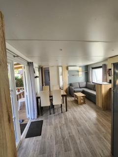 mobil home climatisé 4 personnes - 9