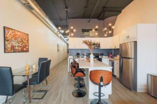 McCormick 3Br/2Ba Luxury Suite for up to 8 guests with Optional Parking and Gym access - 6