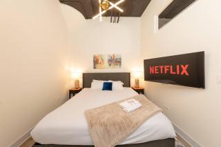 McCormick 3Br/2Ba Luxury Suite for up to 8 guests with Optional Parking and Gym access - Chicago - 8