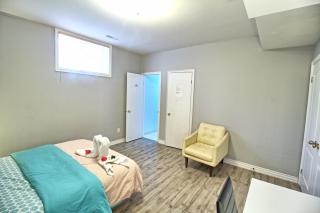 Bright Basement & Private Bathroom, free Parking - Vaughan - 4