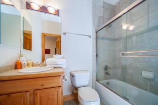 Luxe Downtown Winter Park Private Hot Tub 4 BR - 1