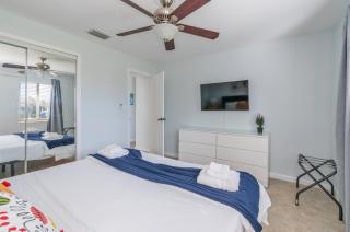 Paradise Oasis with Heated Pool 8 mins from the Beach! - Pompano Beach - 1
