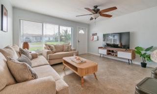 Paradise Oasis with Heated Pool 8 mins from the Beach! - Pompano Beach - 4