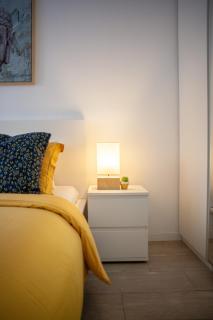 Just4u Luxe Lisbon Beach Apartment AC Balcony - 3