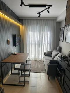 Belo Studio com suíte e varanda - São Paulo - 0