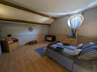 Gîte familial 2 chambres avec piscine, animaux, et vaste terrain à Forcey - FR-1-611-75 - - 6