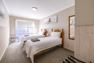 The Crays Accommodation - Strahan - 4