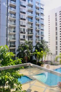Condo 1 Palm Tree Across NAIA T3 - 1