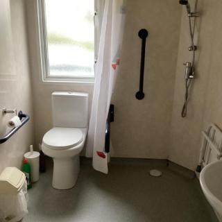 Great 4 Berth Caravan With Wheelchair Access In Suffolk, Ref 68129Bs - 5