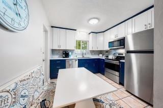 A Hidden Paradise - Sarasota - 4